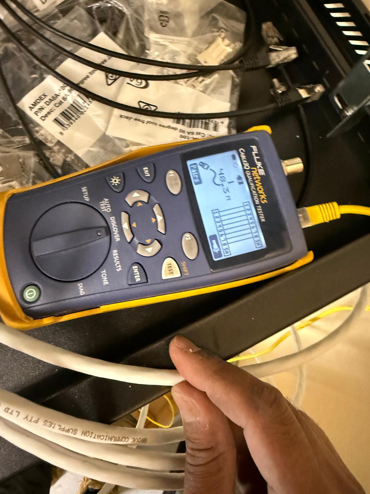 Fluke CableIQ qualification tester